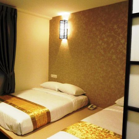 Eight Days Boutique Hotel - Mount Austin Τζόχορ Μπάχρου Εξωτερικό φωτογραφία