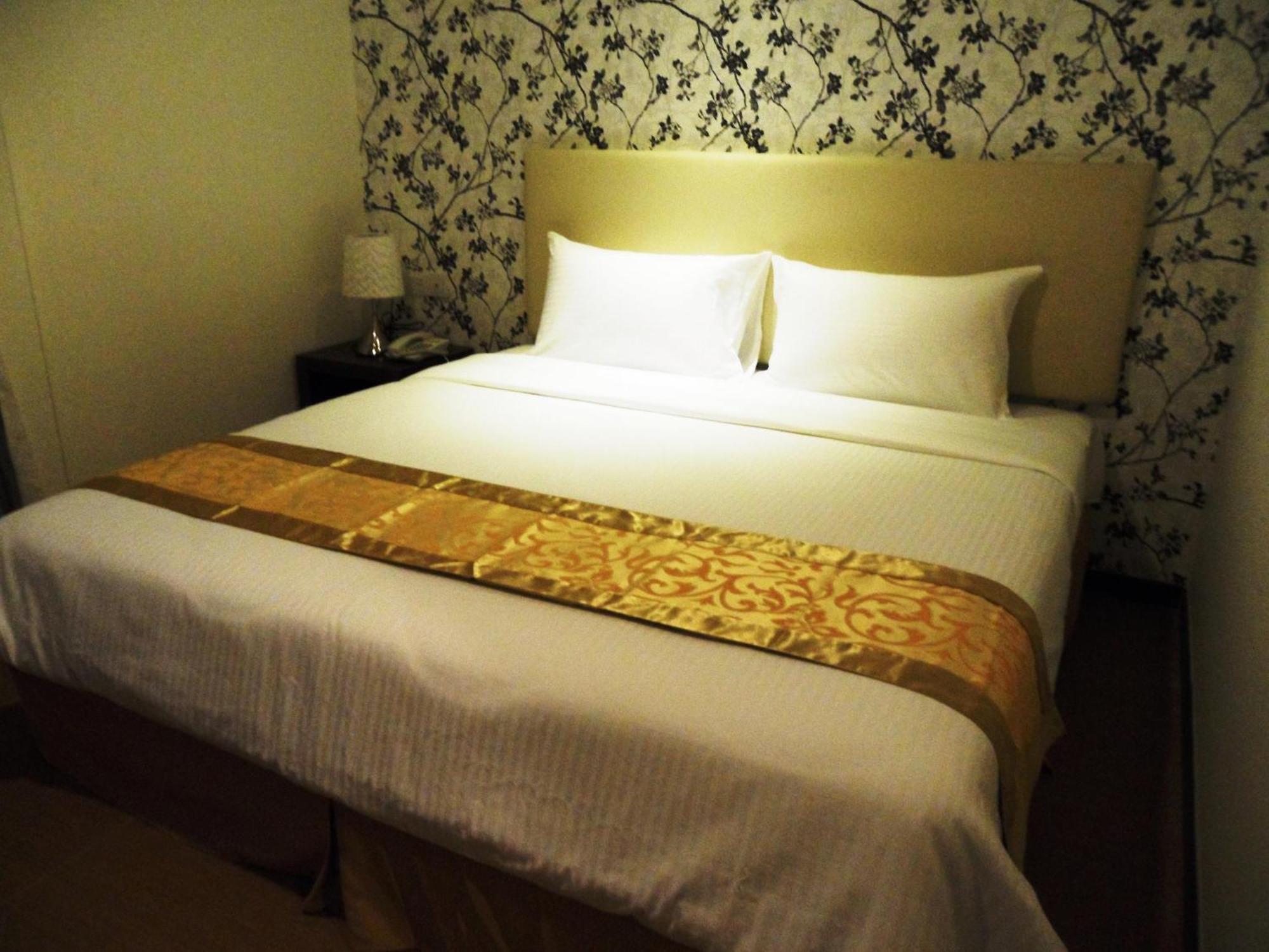 Eight Days Boutique Hotel - Mount Austin Τζόχορ Μπάχρου Εξωτερικό φωτογραφία