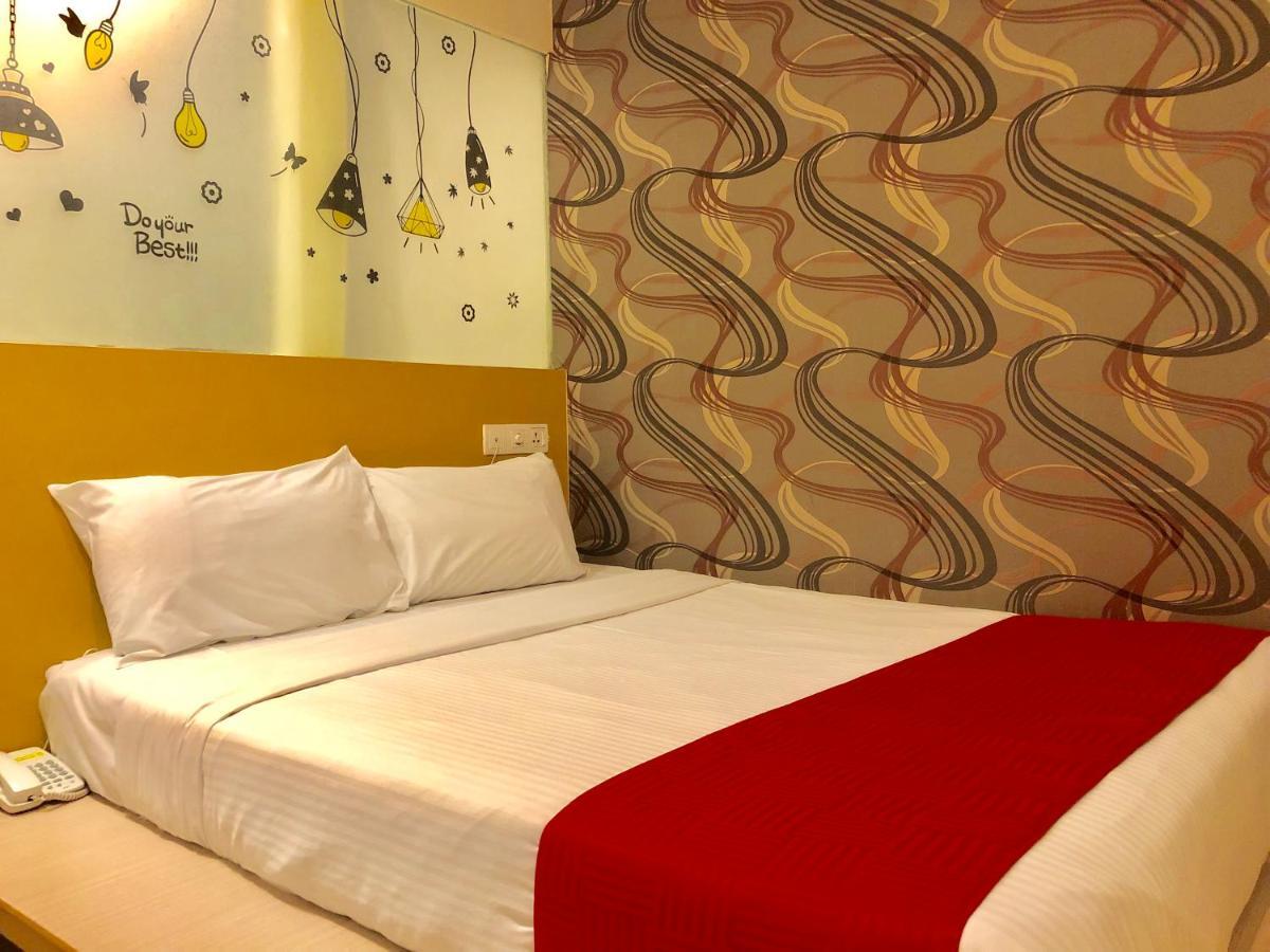 Eight Days Boutique Hotel - Mount Austin Τζόχορ Μπάχρου Εξωτερικό φωτογραφία